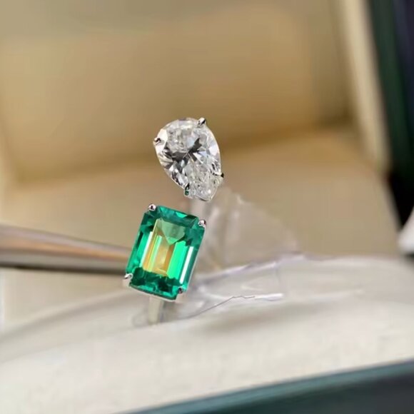 Emerald Moissanite Ring - Picture 1 of 4